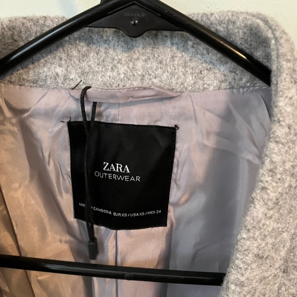 Zara outerwear tagged XS oversized - Picture 6 of 9
